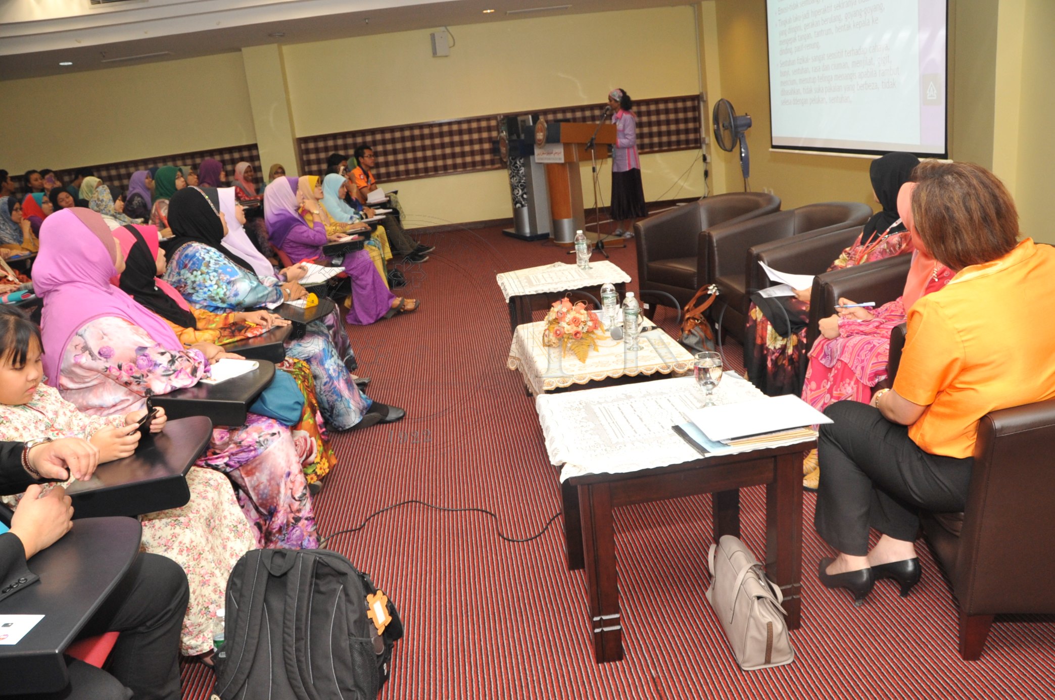 PRO 14 03 AUTISME PRO 6437